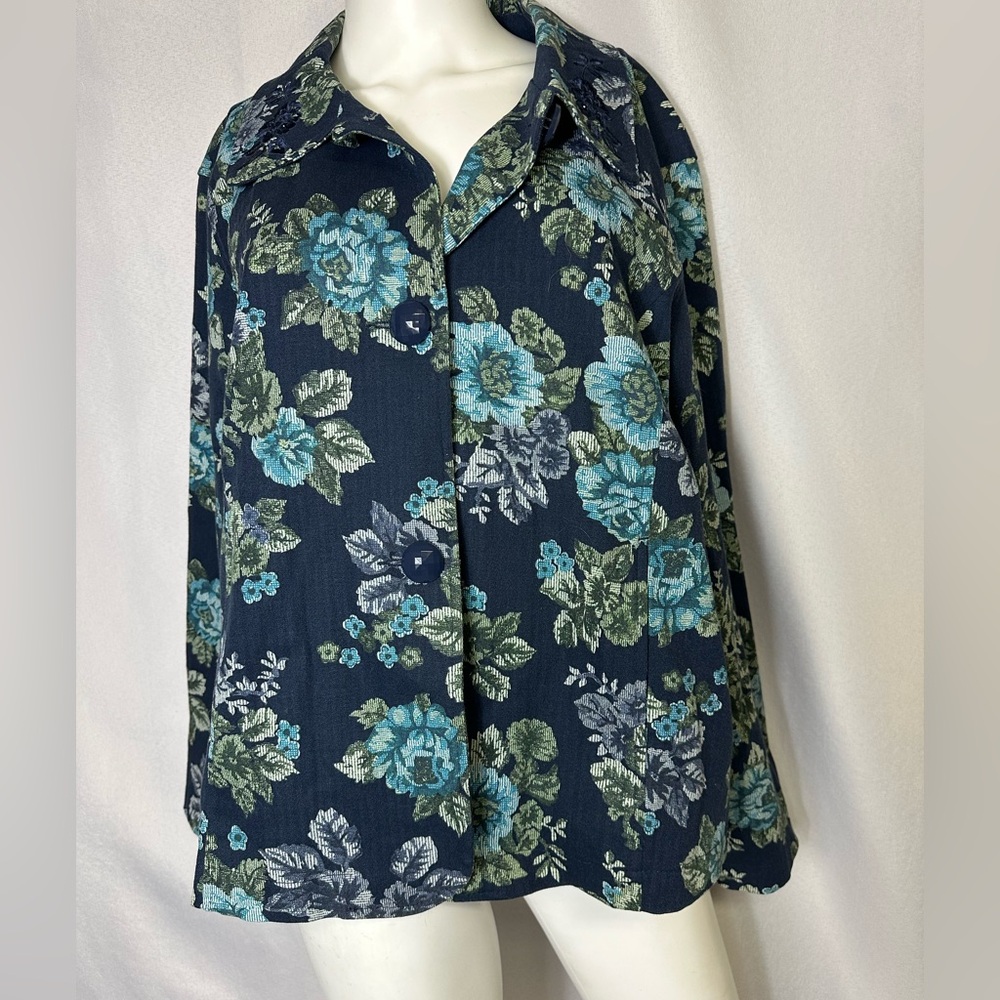 STUNNING NORTON MCNAUGHTON BRAND BLUE FLORAL BUTTON DOWN JACKET SIZE LARGE
